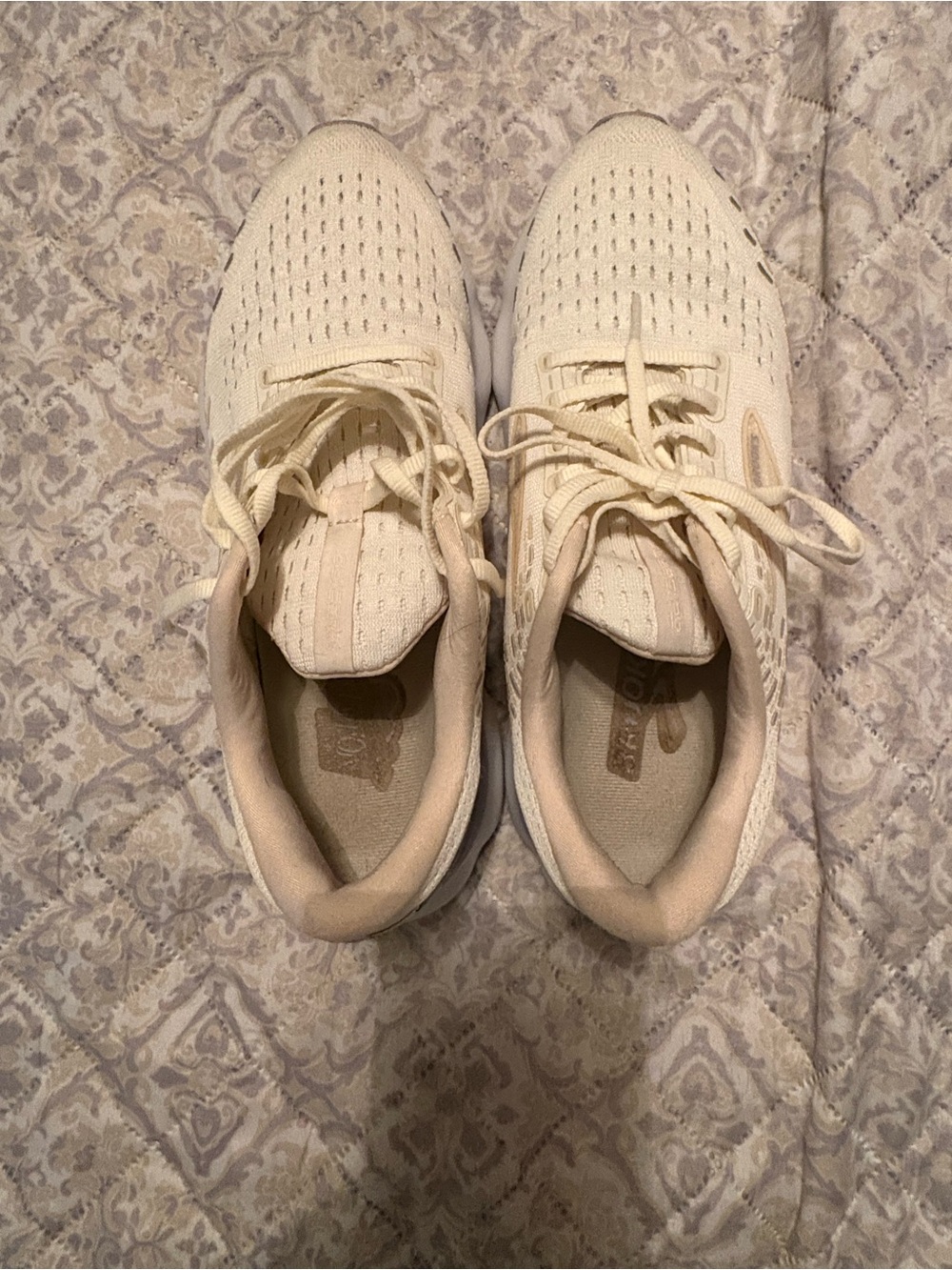 Women's Brooks Glycerin Neutral Cream Athletic Sneakers - Lightweight Comfort - Picture 3 of 5